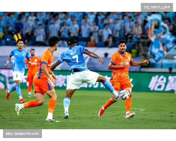 卡尔采夫3球支撑深圳进攻 新鹏城外援前锋作用明显